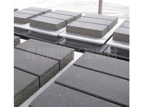生態透水磚所需基礎工程對比傳統鋪路，哪種更節約？昆明陽博水泥制品廠家告訴你